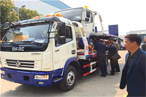 柯城区汽车道路救援拖车价格